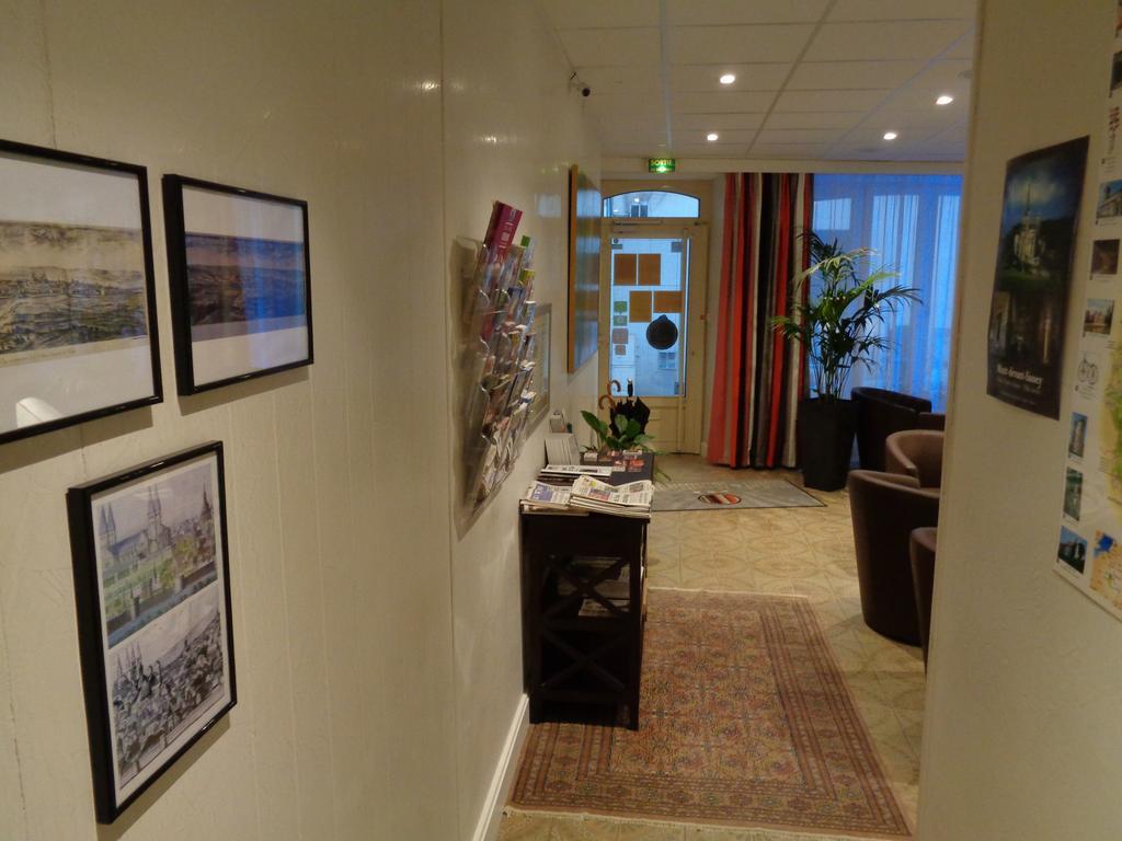 Hotel De Montaulbain Verdun-sur-Meuse Kültér fotó